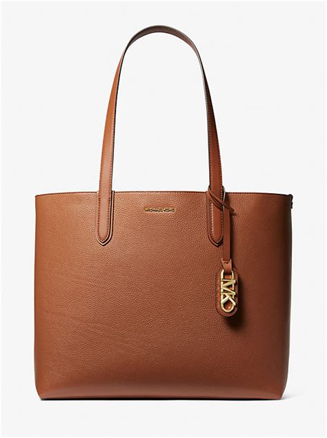 michael michael kors eliza extra-large pebbled leather reversible tote bag